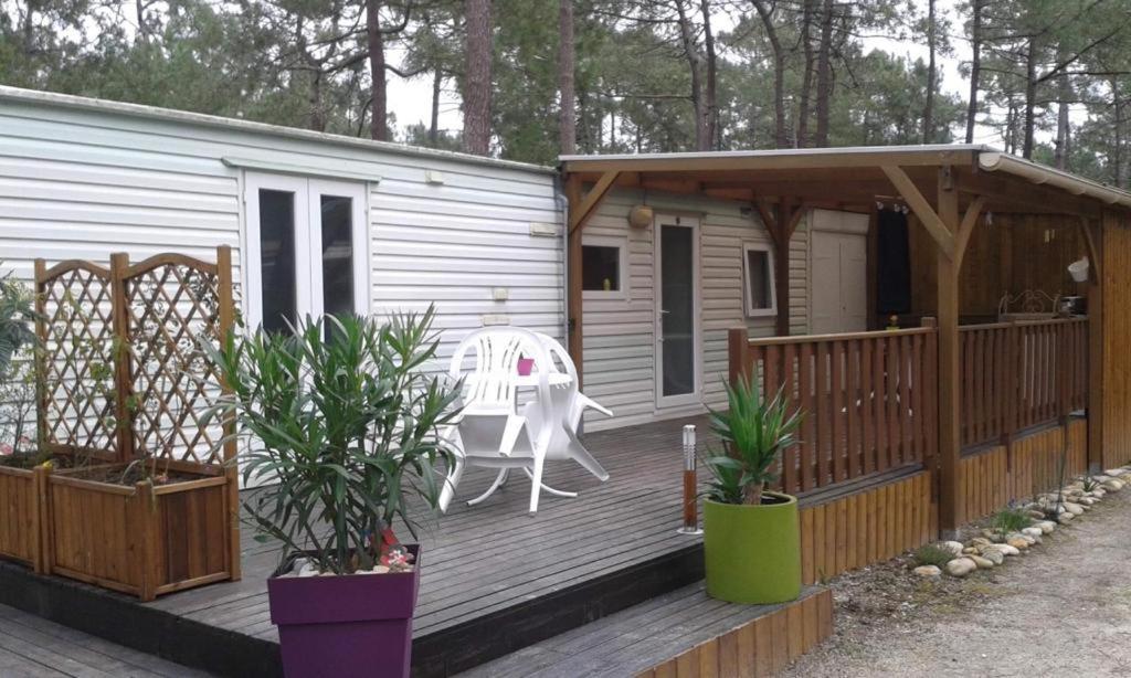 Bureaux Appartements Lesparre Medoc Екстериор снимка